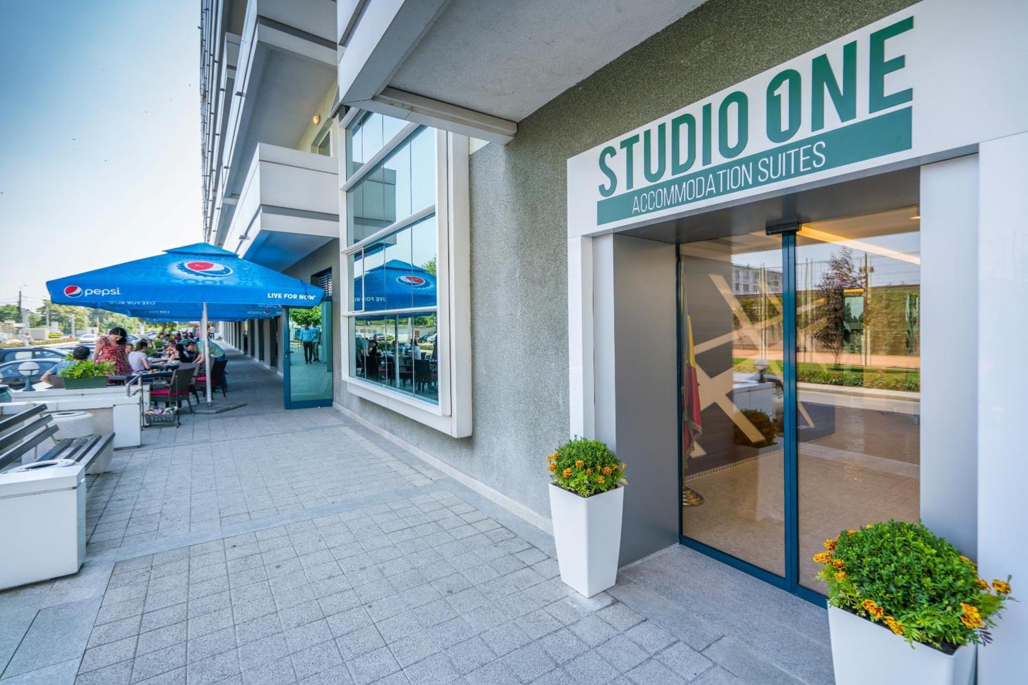 Studio One Accommodation Suites Bucharest Exterior photo