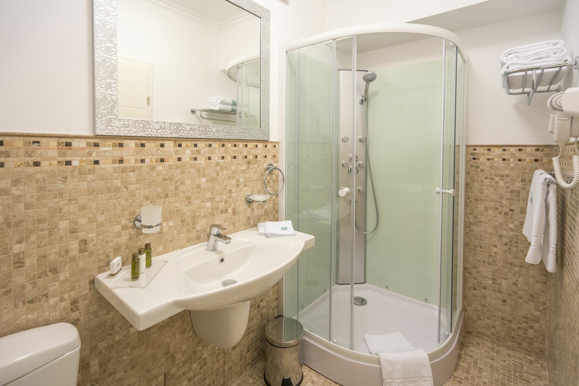 Studio One Accommodation Suites Bucharest Exterior photo